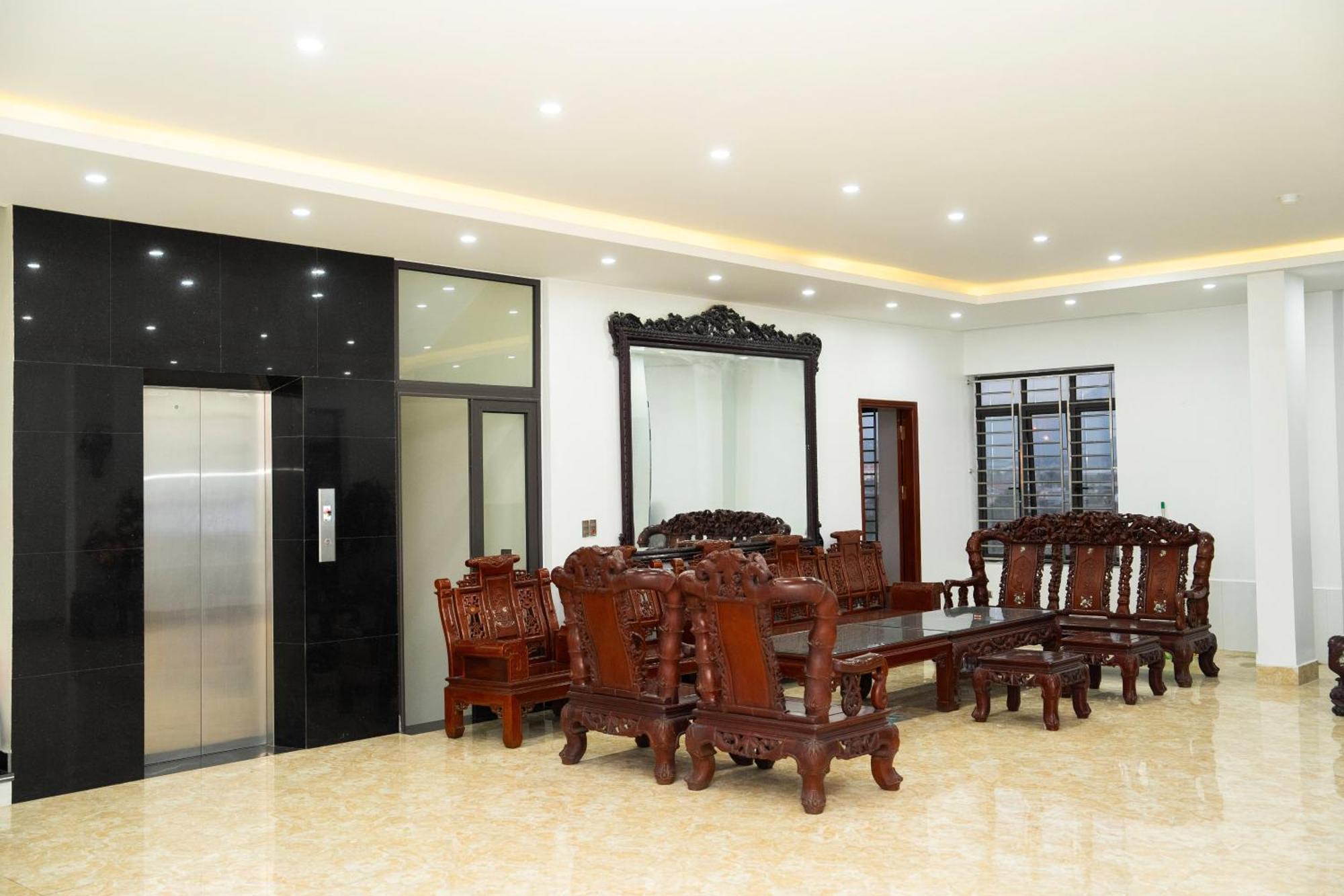 Phuong Hoa Hotel Uong Bi Dış mekan fotoğraf